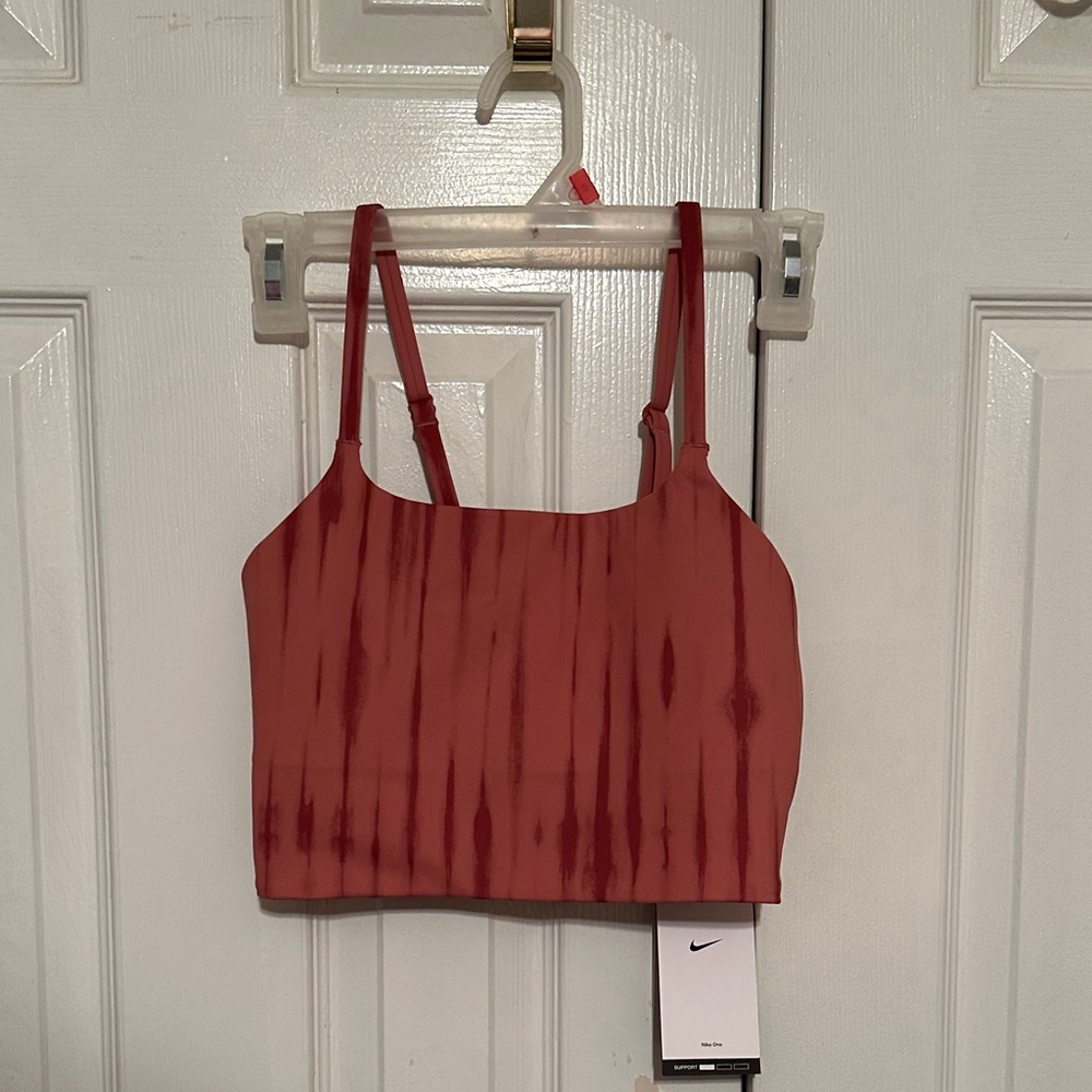 NWT Nike Women's Sports Bra